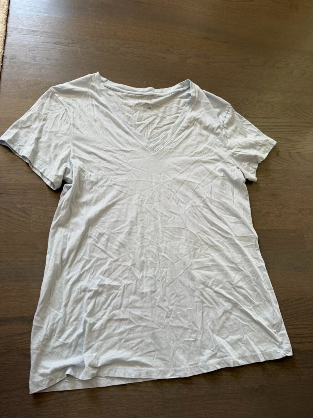 Universal Thread White V-Neck T-Shirt Size XL